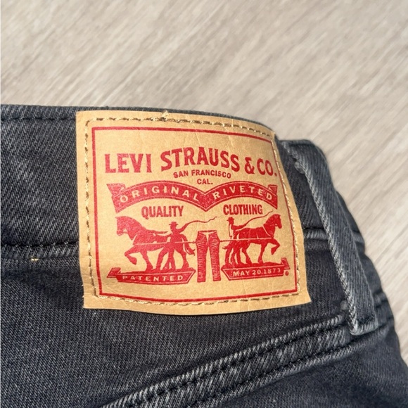 Black Levi’s jeans - Picture 4 of 4